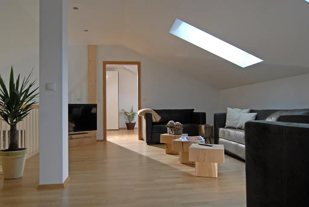 Landgut Moralthof Apartment Lenggries